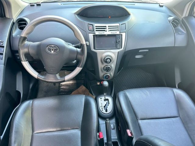 代步小車 市區好放好停 可全貸款 車況極佳  喜歡電話洽詢天祥汽車 0932-551656。  第4張相片