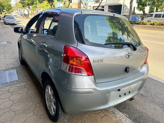 代步小車 市區好放好停 可全貸款 車況極佳  喜歡電話洽詢天祥汽車 0932-551656。  第10張相片