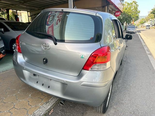 代步小車 市區好放好停 可全貸款 車況極佳  喜歡電話洽詢天祥汽車 0932-551656。  第12張相片