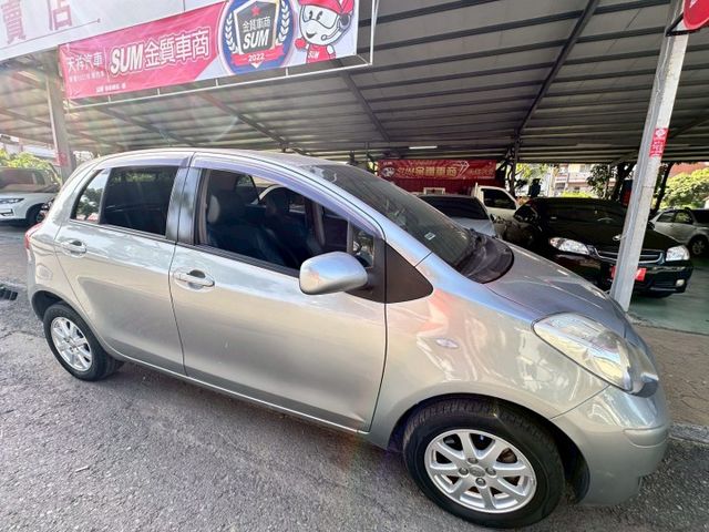 代步小車 市區好放好停 可全貸款 車況極佳  喜歡電話洽詢天祥汽車 0932-551656。  第16張相片