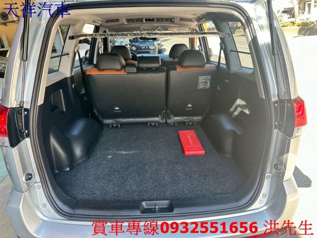 工作車 載人載貨兩用超方便 里程少 車況極佳 喜歡電話洽詢天祥汽車 0932-551656。  第15張相片