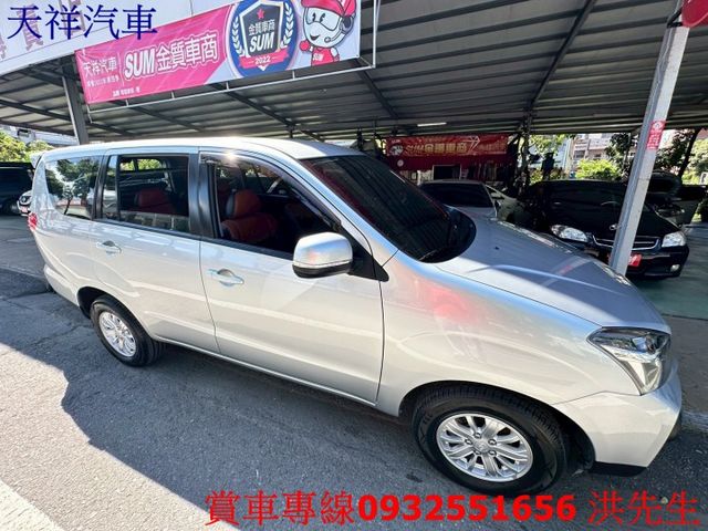 工作車 載人載貨兩用超方便 里程少 車況極佳 喜歡電話洽詢天祥汽車 0932-551656。  第18張相片
