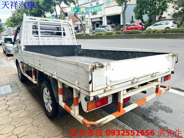 賺錢貨車 可全額貸 車況佳 喜歡電話洽詢天祥汽車 0932-551656。  第9張相片