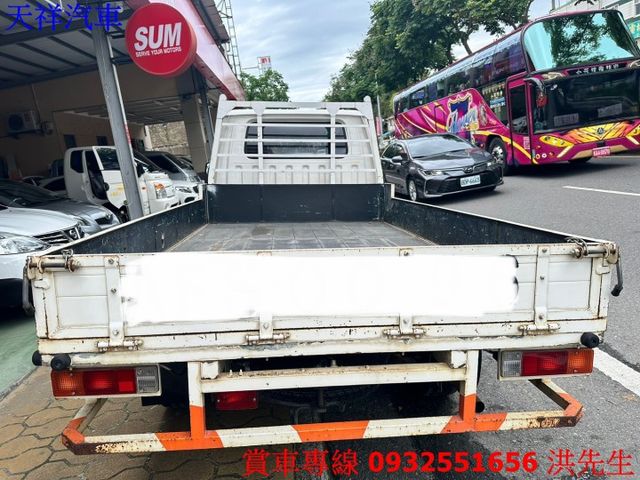 賺錢貨車 可全額貸 車況佳 喜歡電話洽詢天祥汽車 0932-551656。  第10張相片