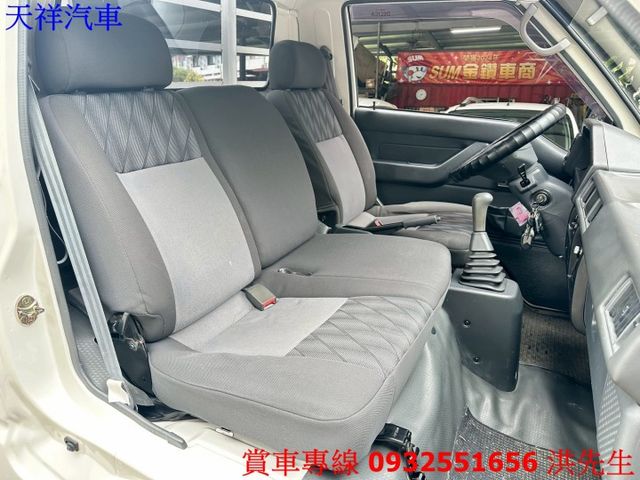 賺錢貨車 可全額貸 車況佳 喜歡電話洽詢天祥汽車 0932-551656。  第13張相片