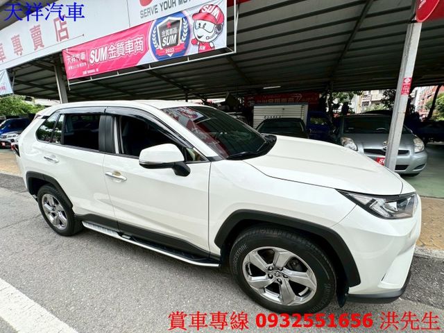 I-KEY 盲點 環景 ACC跟車 車況極佳 喜歡電話洽詢天祥汽車 0932-551656。  第17張相片
