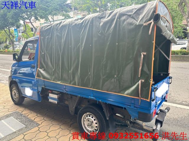4WD 1.5 可伸縮蓬式菱利 里程少 可認證 車況極佳 喜歡電話洽詢天祥汽車 0932-551656。  第13張相片