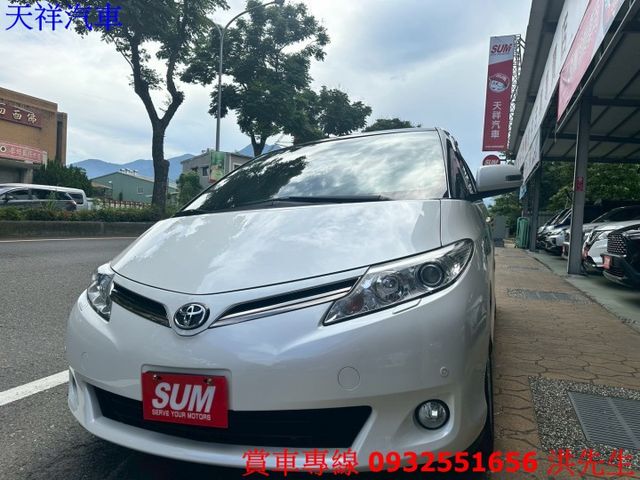 舒適SUV IKEY 摸門 定速 電動滑門 電動尾門 車況極佳 里程少 喜歡電話洽詢天祥汽車 0932-551656。  第3張相片