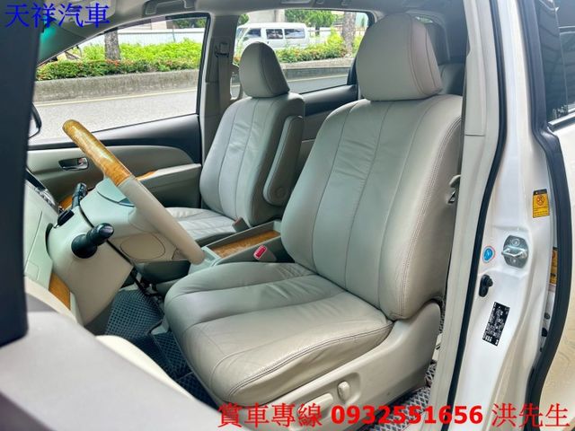 舒適SUV IKEY 摸門 定速 電動滑門 電動尾門 車況極佳 里程少 喜歡電話洽詢天祥汽車 0932-551656。  第9張相片