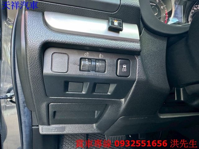 4WD 定速 換檔撥片 電動加熱座椅 雙區恆溫 倒車顯影 可全貸 喜歡電話洽詢天祥汽車 0932-551656。  第8張相片