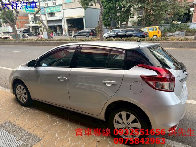 國民小車 陽春版 好開耐用 僅跑8 萬多公里 車況極佳 喜歡電話洽詢天祥汽車 0975-842963。  第10張相片