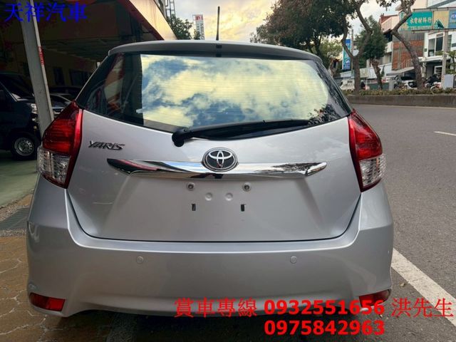 國民小車 陽春版 好開耐用 僅跑8 萬多公里 車況極佳 喜歡電話洽詢天祥汽車 0975-842963。  第12張相片