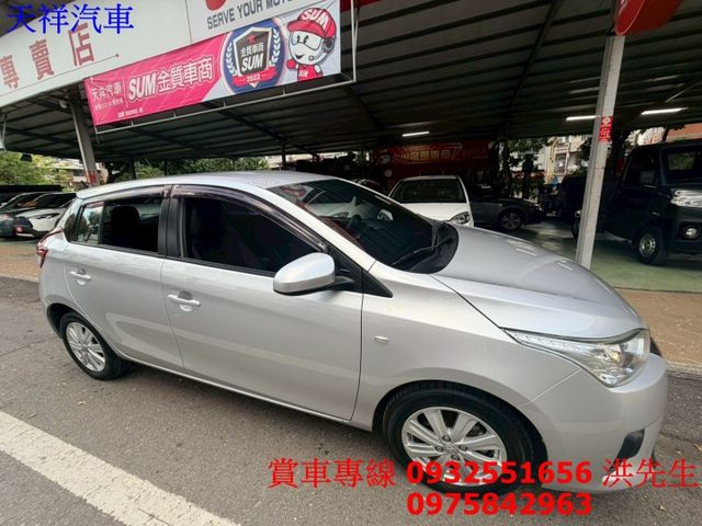 國民小車 陽春版 好開耐用 僅跑8 萬多公里 車況極佳 喜歡電話洽詢天祥汽車 0975-842963。  第17張相片