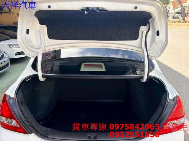 代步便宜小車 車況佳 喜歡電話洽詢天祥汽車 0932-551656。  第14張相片