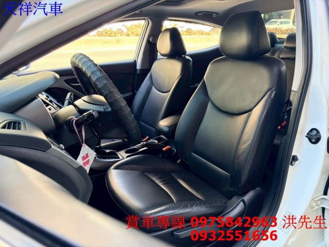 頂級旗艦款 省油省稅金 代步通勤都超棒 年輕人愛車  喜歡電話洽詢天祥汽車 0932-551656。現正優惠中  第8張相片