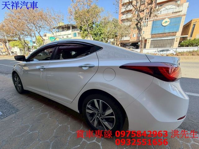 頂級旗艦款 省油省稅金 代步通勤都超棒 年輕人愛車  喜歡電話洽詢天祥汽車 0932-551656。現正優惠中  第10張相片