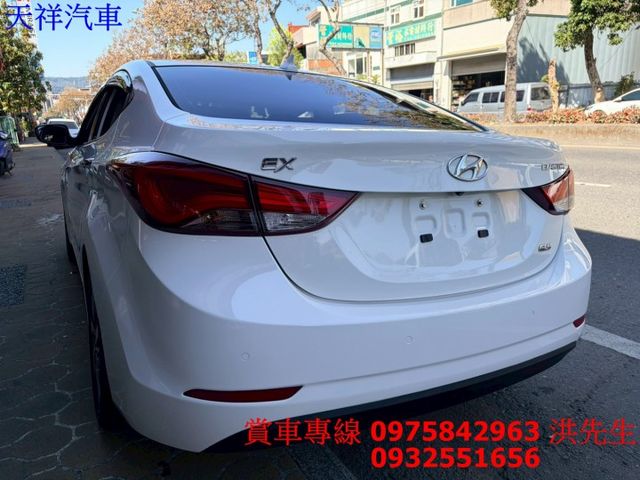 頂級旗艦款 省油省稅金 代步通勤都超棒 年輕人愛車  喜歡電話洽詢天祥汽車 0932-551656。現正優惠中  第11張相片