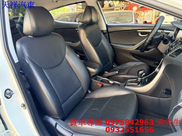 頂級旗艦款 省油省稅金 代步通勤都超棒 年輕人愛車  喜歡電話洽詢天祥汽車 0932-551656。現正優惠中  第16張相片