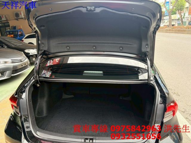 I-KEY ACC跟車 車道偏離 AEB自動緊急煞車 年輕人愛的 喜歡電話洽詢天祥汽車 0932-551656。  第14張相片