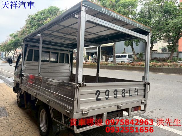 手排 10.5呎 白鐵斗 賺錢好幫手 喜歡電話洽詢天祥汽車 0932-551656。  第10張相片