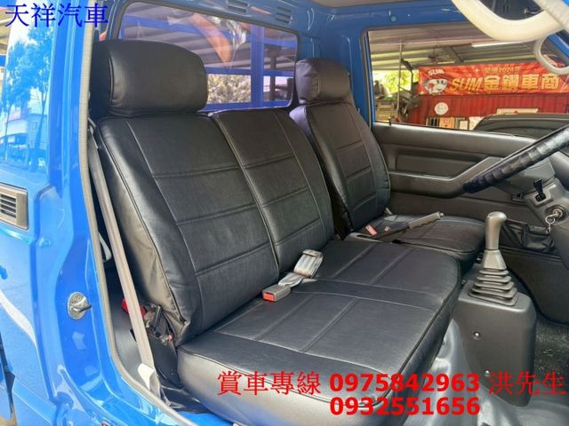 17得利卡 賺錢好幫手 僅跑7萬多 可全貸 車況極佳 喜歡電話洽詢天祥汽車 0975-842963。  第14張相片