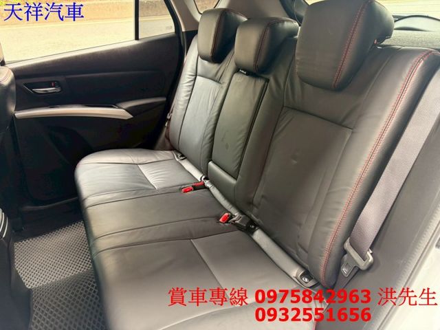 日系進口小車 定速 I-KEY 換檔撥片 恆溫 省稅省油車況極佳 喜歡電話洽詢天祥汽車 0975-842963。  第9張相片