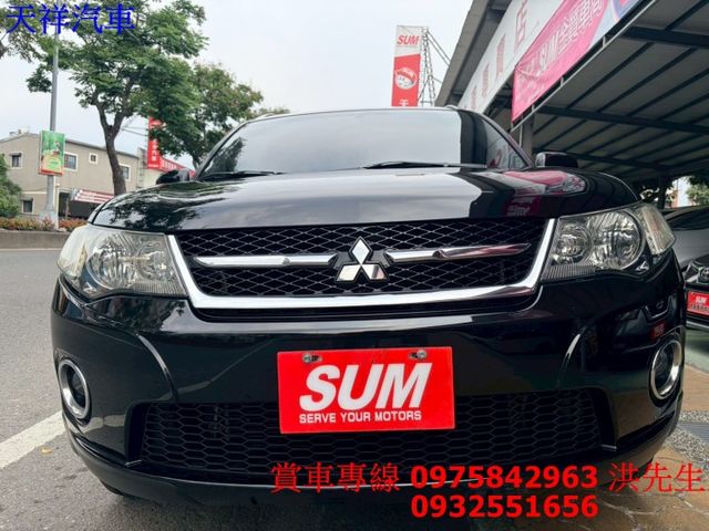 優質休旅 IKEY 定速 恆溫 倒車雷達 車況極佳 喜歡電話洽詢天祥汽車 0975-842963。  第2張相片