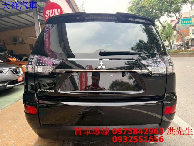 優質休旅 IKEY 定速 恆溫 倒車雷達 車況極佳 喜歡電話洽詢天祥汽車 0975-842963。  第12張相片