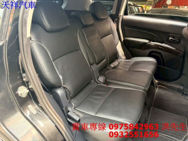 優質休旅 IKEY 定速 恆溫 倒車雷達 車況極佳 喜歡電話洽詢天祥汽車 0975-842963。  第15張相片