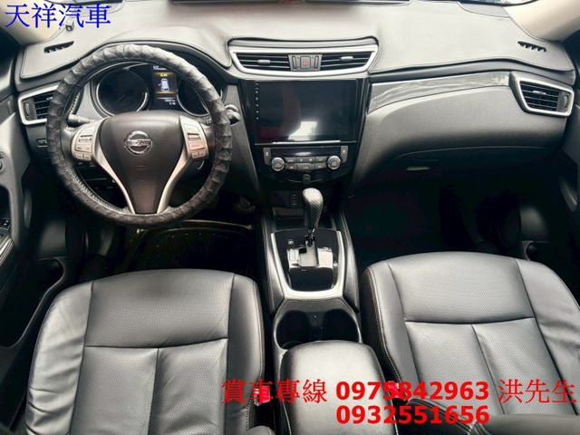 KEY 定速 盲點偵測 駕駛座電動椅 電動尾門 恆溫 天窗車況極佳 喜歡電話洽詢天祥汽車 0975-842963。  第4張相片