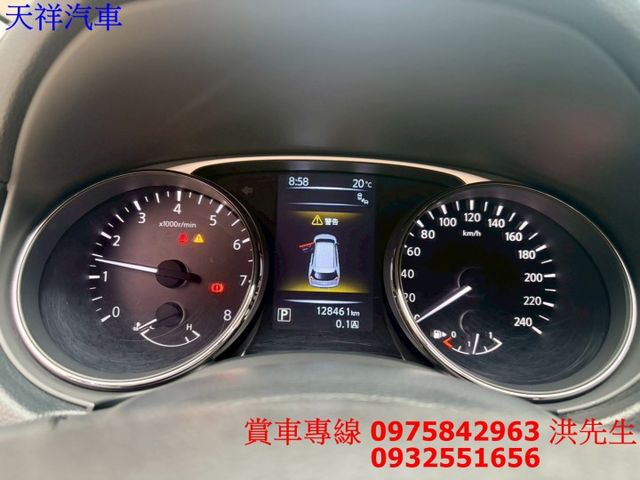 KEY 定速 盲點偵測 駕駛座電動椅 電動尾門 恆溫 天窗車況極佳 喜歡電話洽詢天祥汽車 0975-842963。  第6張相片