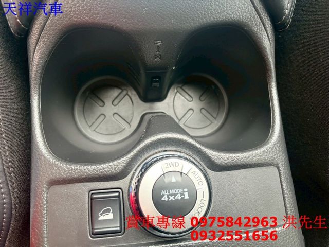 KEY 定速 盲點偵測 駕駛座電動椅 電動尾門 恆溫 天窗車況極佳 喜歡電話洽詢天祥汽車 0975-842963。  第7張相片