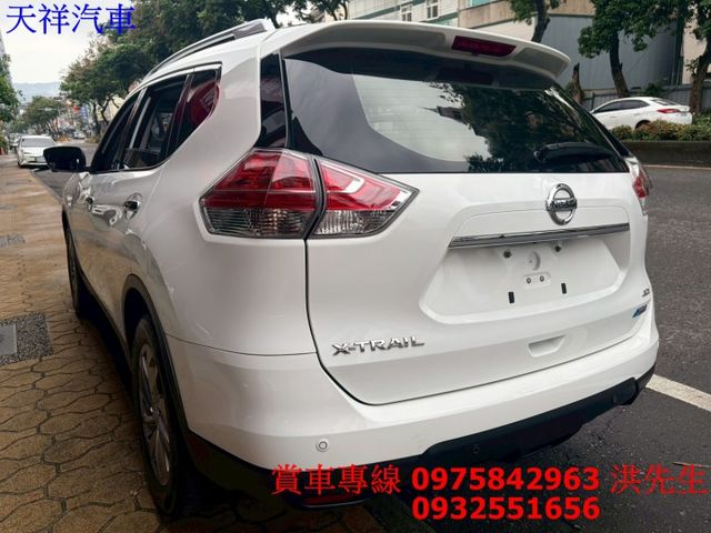 KEY 定速 盲點偵測 駕駛座電動椅 電動尾門 恆溫 天窗車況極佳 喜歡電話洽詢天祥汽車 0975-842963。  第13張相片