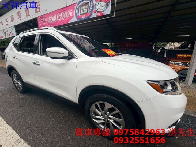 KEY 定速 盲點偵測 駕駛座電動椅 電動尾門 恆溫 天窗車況極佳 喜歡電話洽詢天祥汽車 0975-842963。  第19張相片