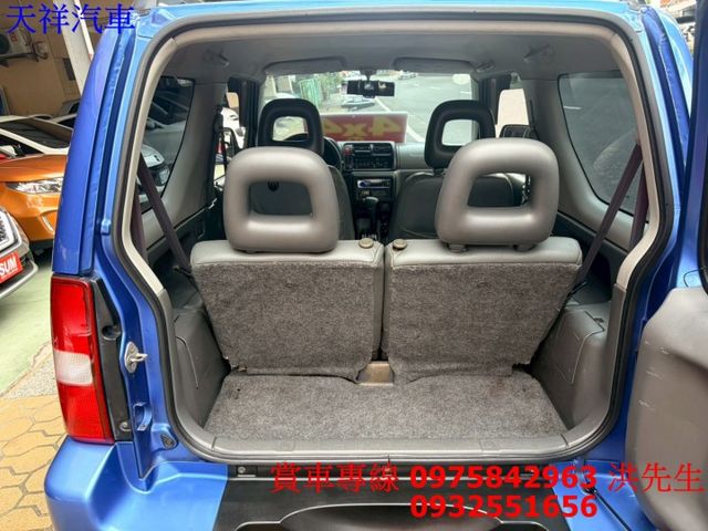 4WD 里程少 上山下海小幫手  車況佳 喜歡電話洽詢天祥汽車 0975-842963。  第15張相片