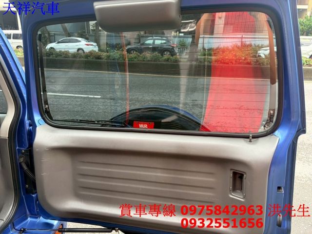 4WD 里程少 上山下海小幫手  車況佳 喜歡電話洽詢天祥汽車 0975-842963。  第16張相片