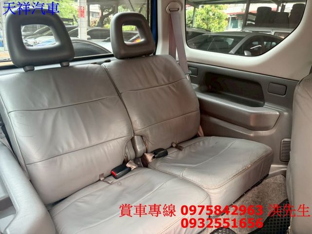 4WD 里程少 上山下海小幫手  車況佳 喜歡電話洽詢天祥汽車 0975-842963。  第17張相片
