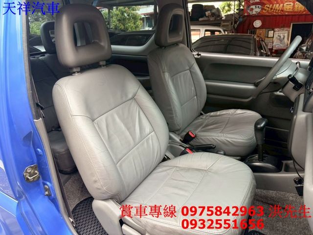4WD 里程少 上山下海小幫手  車況佳 喜歡電話洽詢天祥汽車 0975-842963。  第18張相片