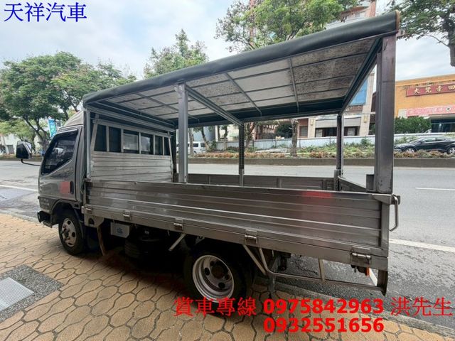 手排 10.5呎 白鐵斗 賺錢好幫手 喜歡電話洽詢天祥汽車 0932-551656。  第9張相片