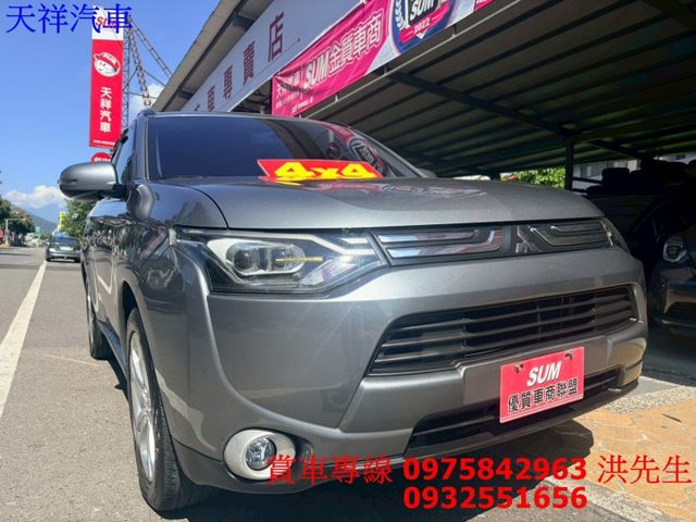 4WD 定速 快撥 恆溫 載人載或超方便 車況極佳 喜歡電話洽詢天祥汽車 0975-842963。  第1張相片