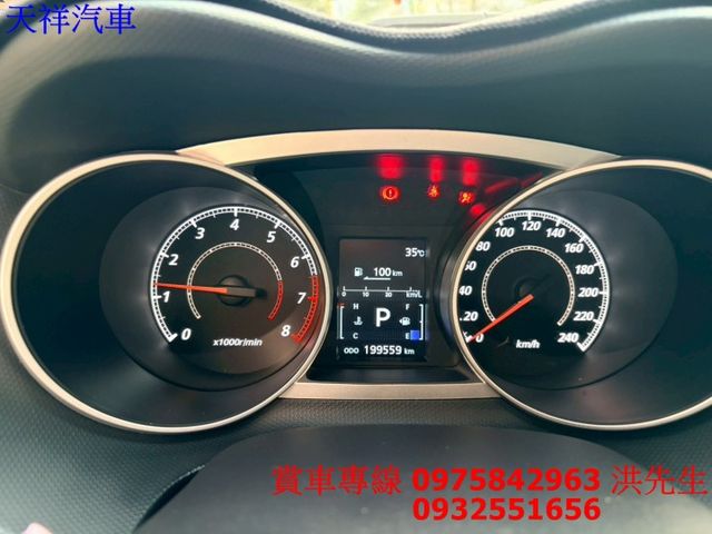 4WD 定速 恆溫 安卓機 恆溫 換檔撥片車況極佳 喜歡電話洽詢天祥汽車 0975-842963。  第7張相片