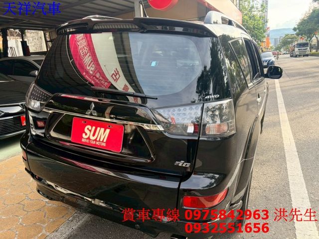 4WD 定速 恆溫 安卓機 恆溫 換檔撥片車況極佳 喜歡電話洽詢天祥汽車 0975-842963。  第14張相片
