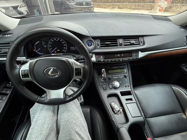 【千騰汽車】2013 Lexus CT200h 豪華版  第6張相片