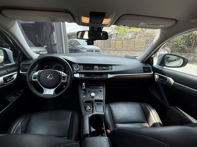 【千騰汽車】2013 Lexus CT200h 豪華版  第8張相片