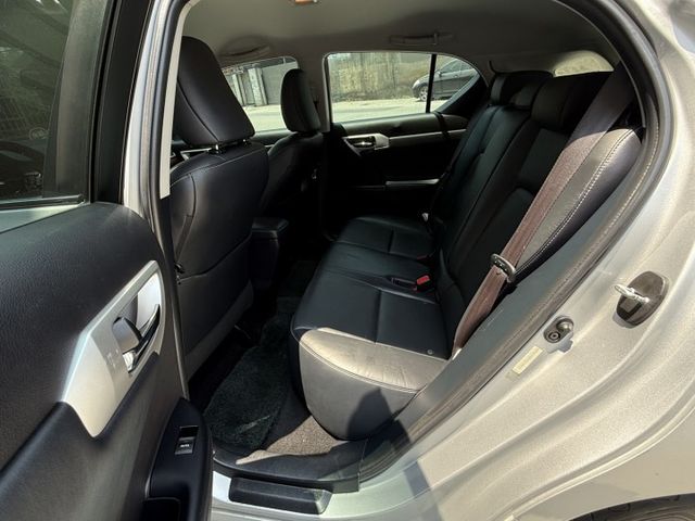 【千騰汽車】2013 Lexus CT200h 豪華版  第9張相片