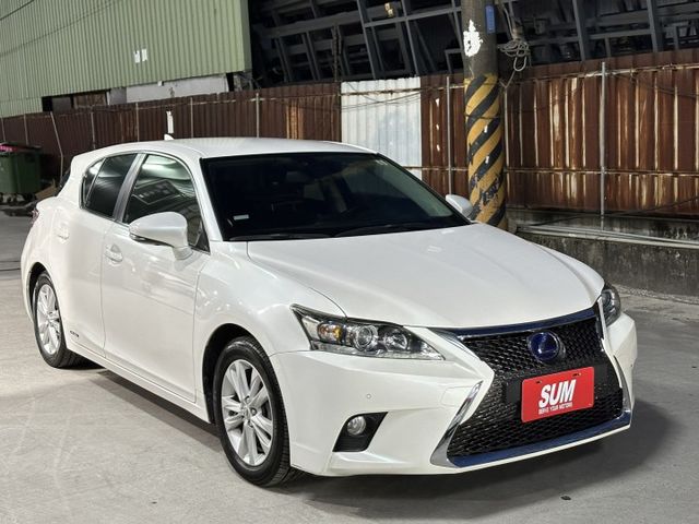 省油進口 油電小車  第1張相片