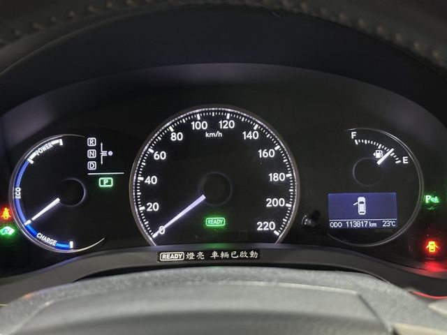 省油進口 油電小車  第6張相片