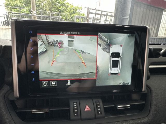 省油高妥善大空間休旅  第15張相片