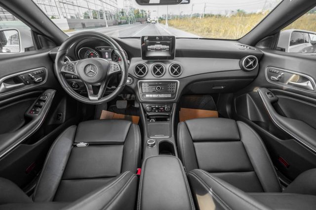 市場最低里程 小改後 內外氣氛漂亮  第11張相片