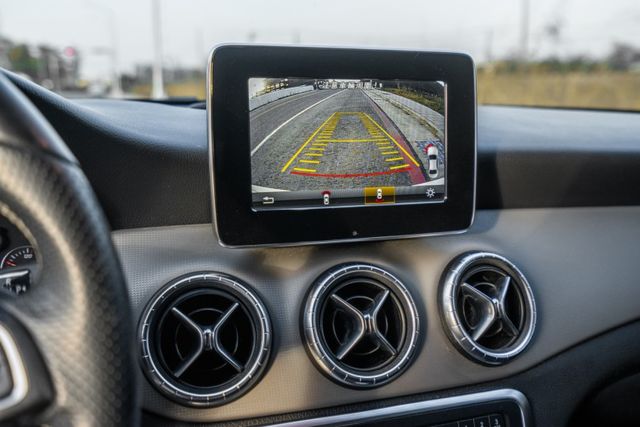 市場最低里程 小改後 內外氣氛漂亮  第13張相片